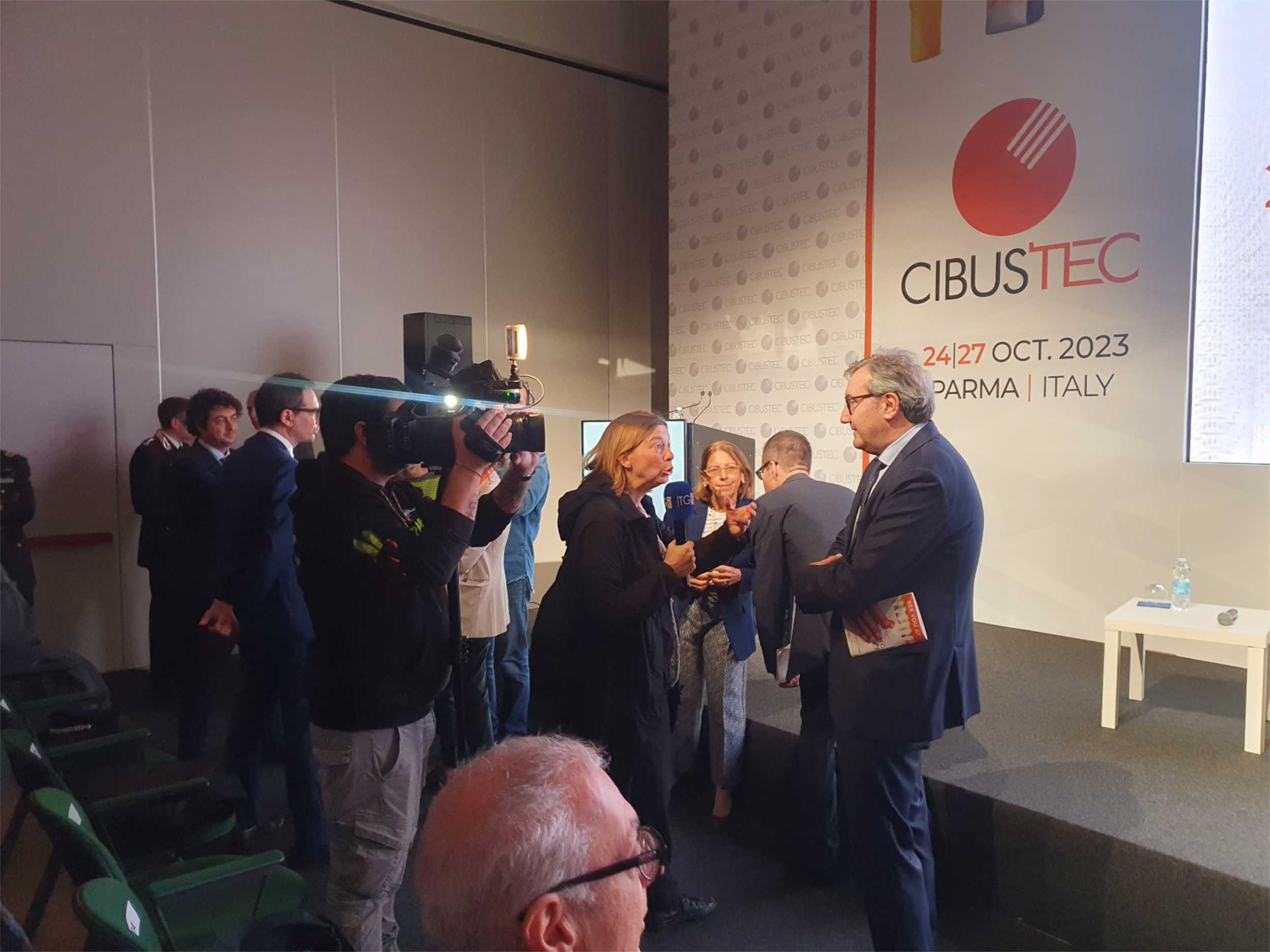 foodandbev-cibustec-inaugurazione-02